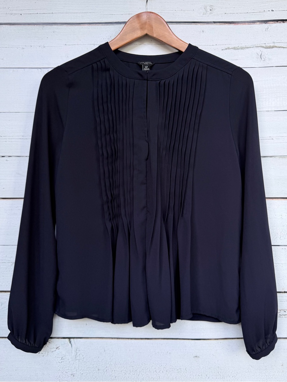 Ann Taylor Pleated Front Long Sleeve Blouse -Size SP